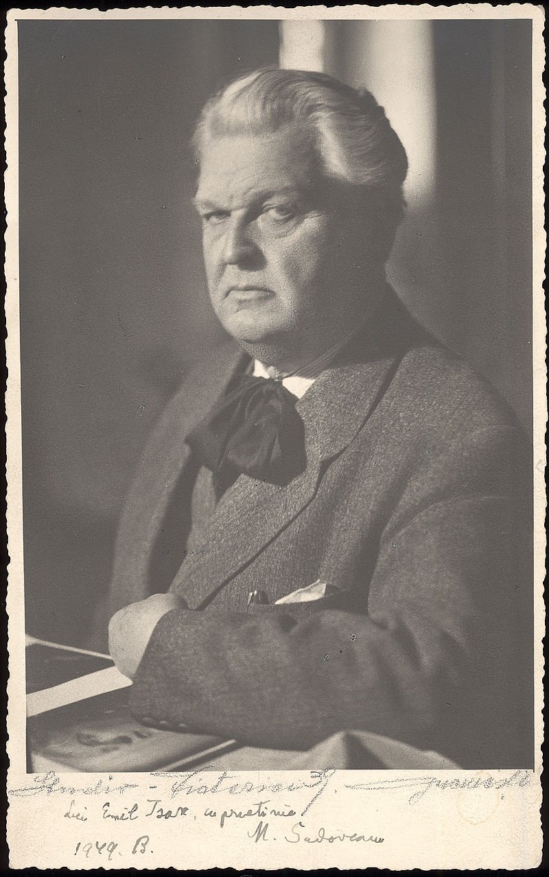 Mihail Sadoveanu